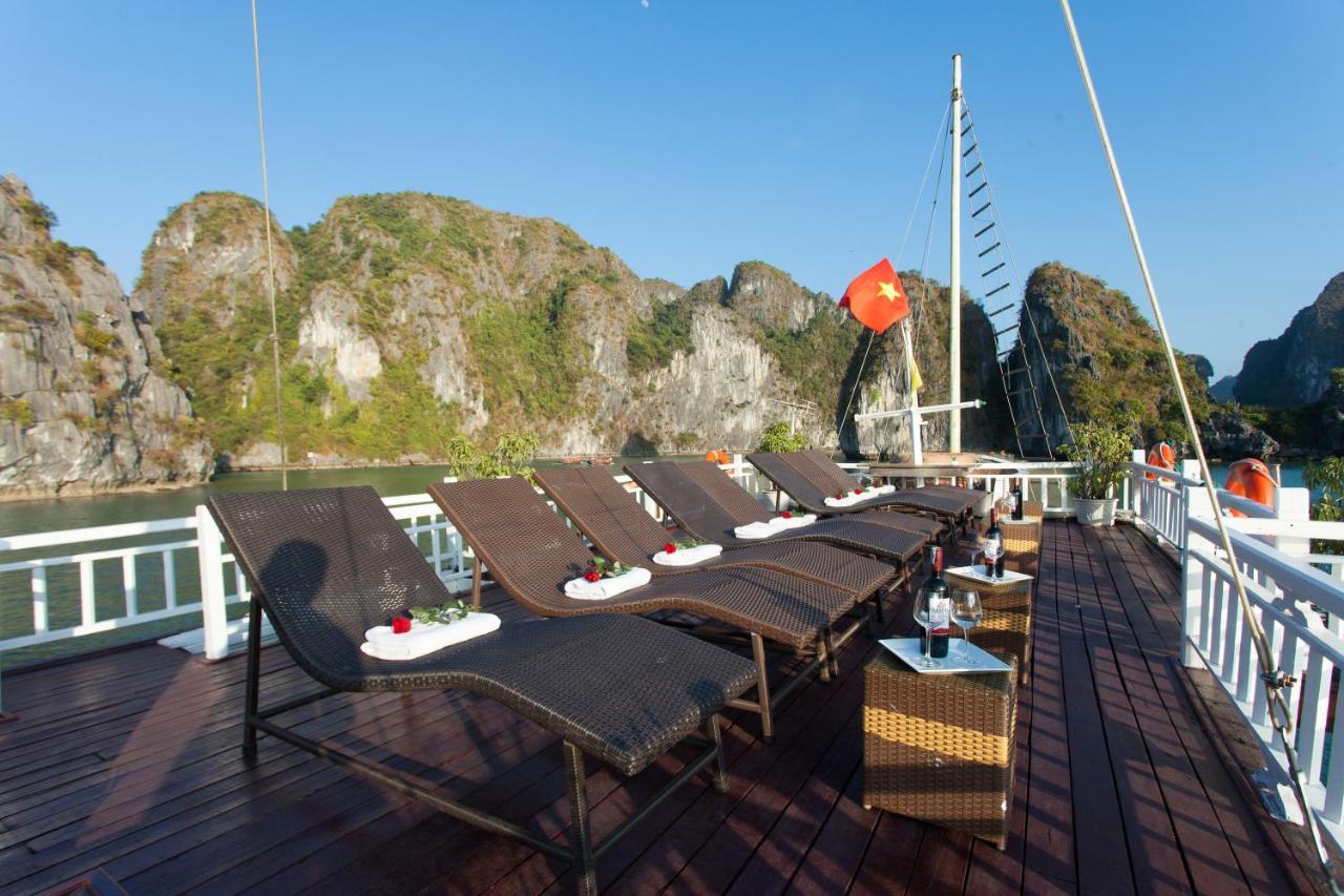Golden Star Cruise Hotel Nan Giang Exterior foto